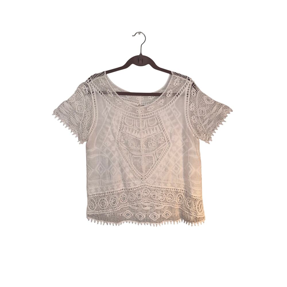 Ultra Pink Women’s M White Crochet Lace Boho Short Sleeve Blouse